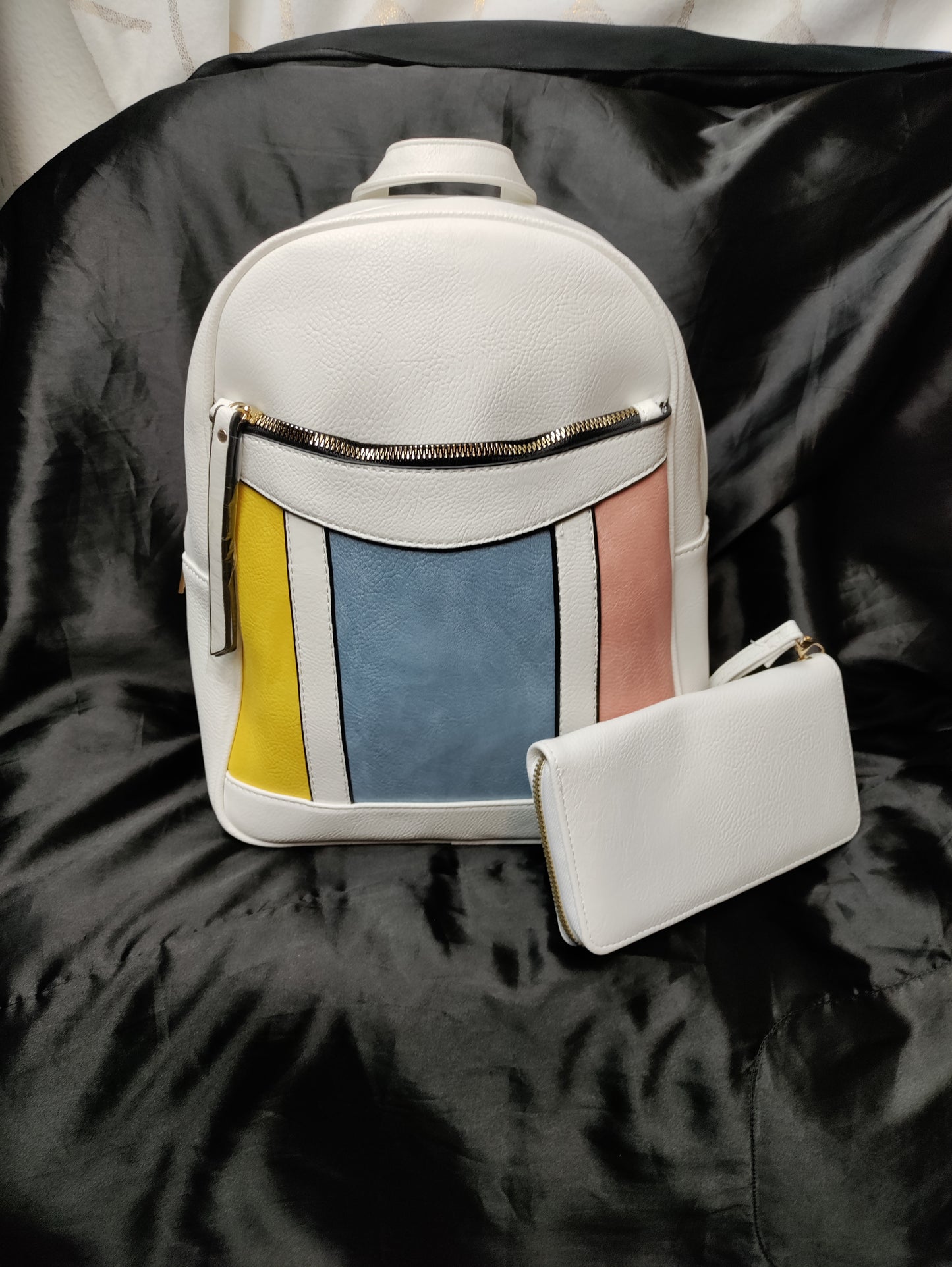 2 in 1 White Rain Backpack with Matching Wallet